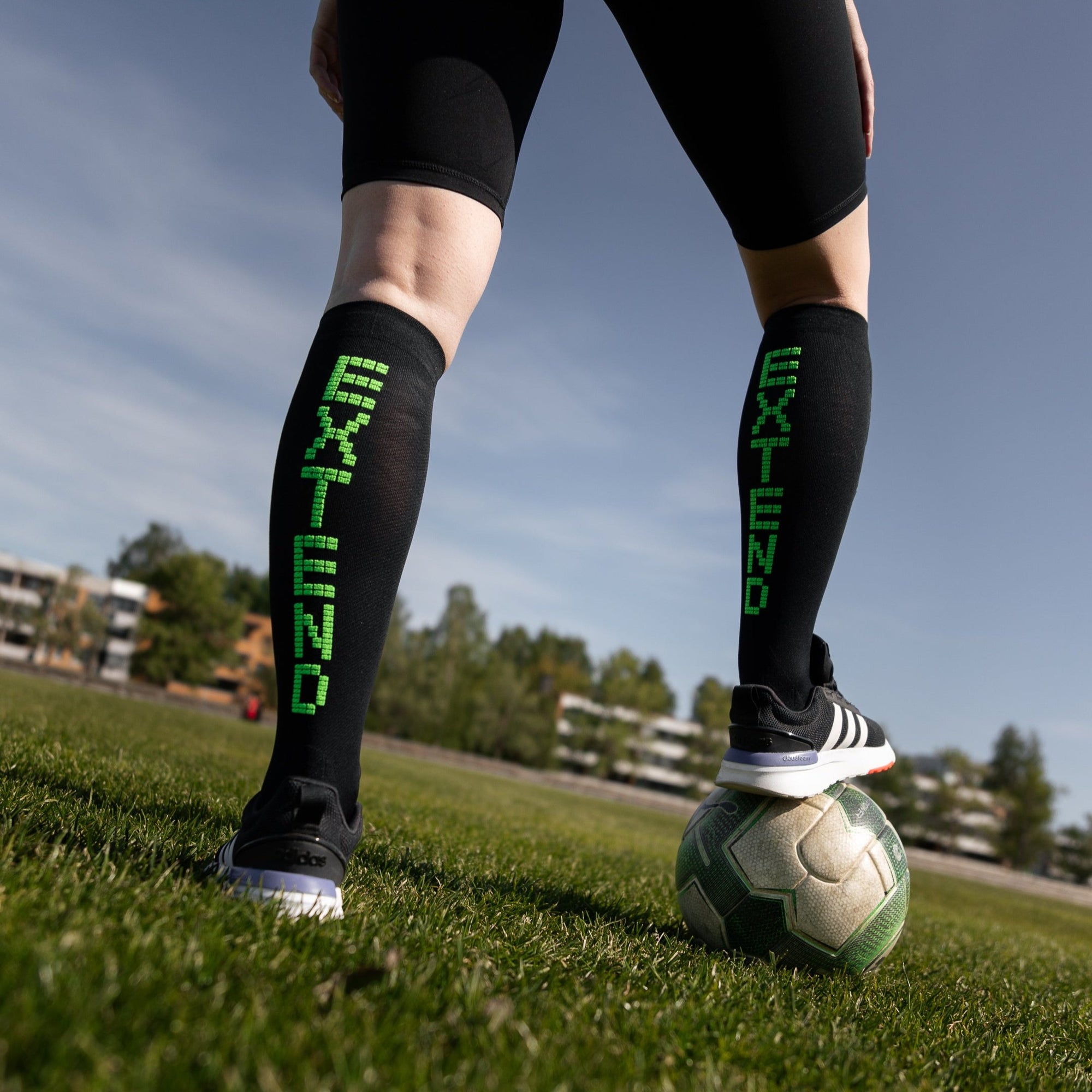 eXtend High - Compression socks - Black / Lime