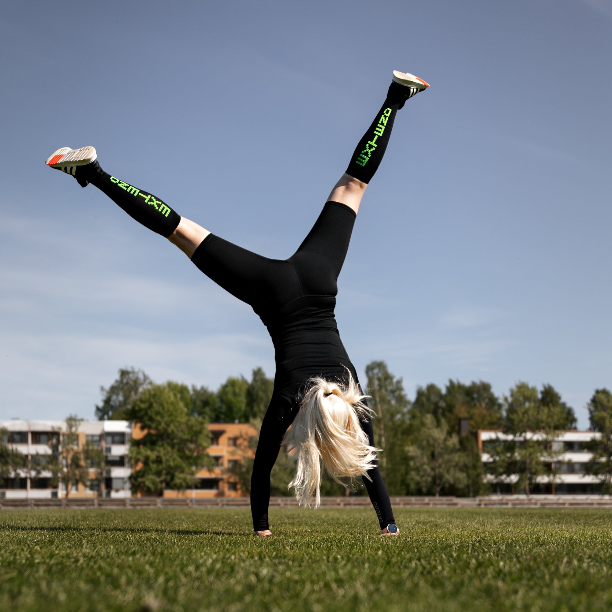 eXtend High - Compression socks - Black / Lime.