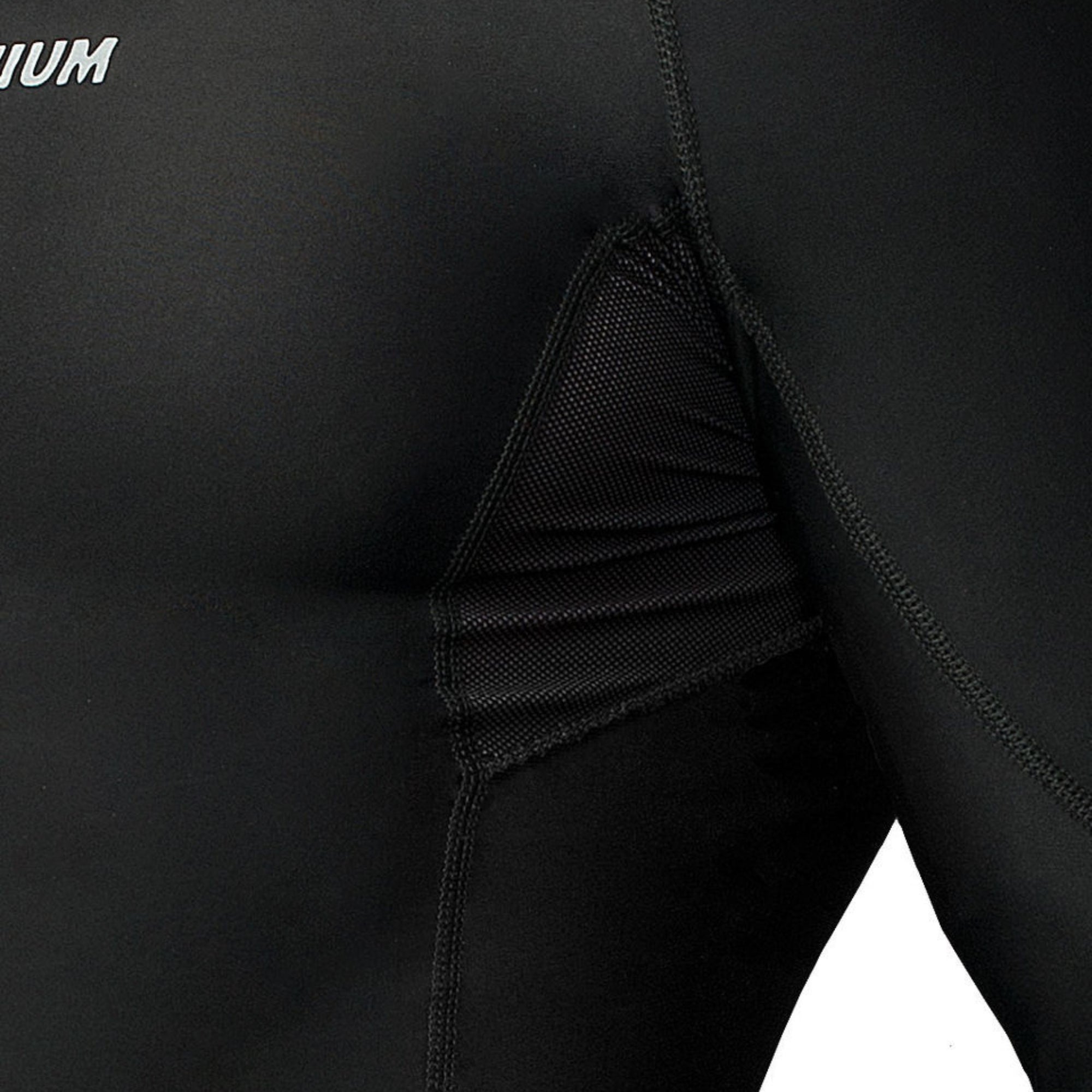 eXtend Performance - Men's long sleeve compression shirt.